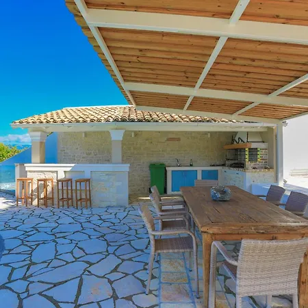 Villa Thea Estate *